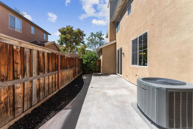 2241 Flowerpot Ln, Chula Vista, CA 91915