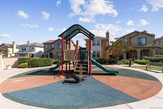 2241 Flowerpot Ln, Chula Vista, CA 91915