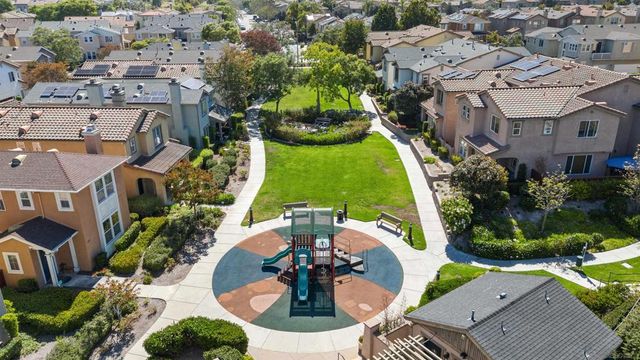 2241 Flowerpot Ln, Chula Vista, CA 91915