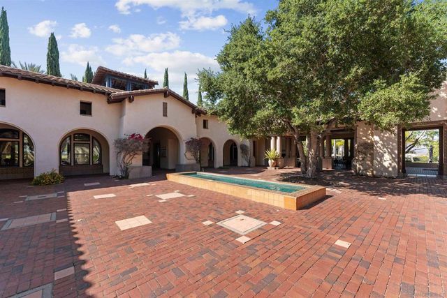 2241 Flowerpot Ln, Chula Vista, CA 91915