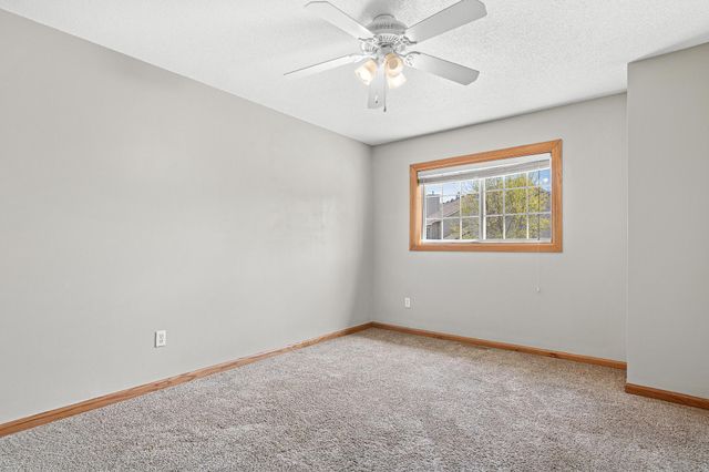 13171 Meadowood Curve NW 116, Coon Rapids, MN 55448