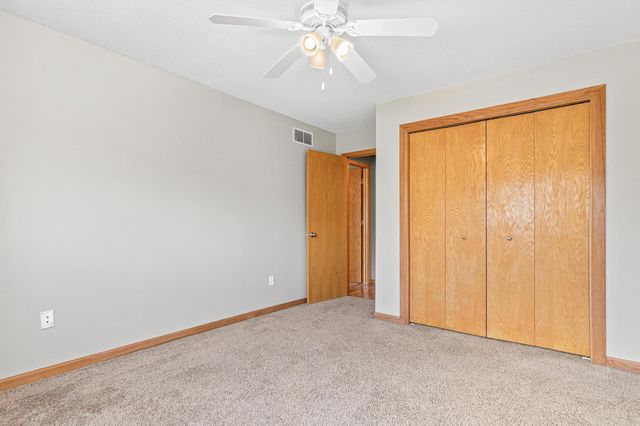 13171 Meadowood Curve NW 116, Coon Rapids, MN 55448