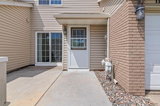 13171 Meadowood Curve NW 116, Coon Rapids, MN 55448