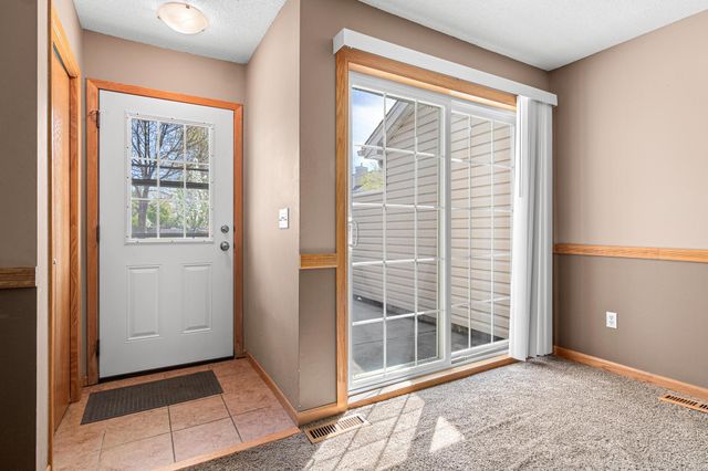 13171 Meadowood Curve NW 116, Coon Rapids, MN 55448