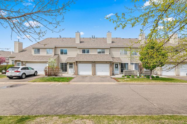 13171 Meadowood Curve NW 116, Coon Rapids, MN 55448