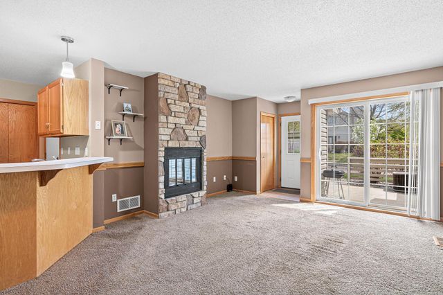 13171 Meadowood Curve NW 116, Coon Rapids, MN 55448