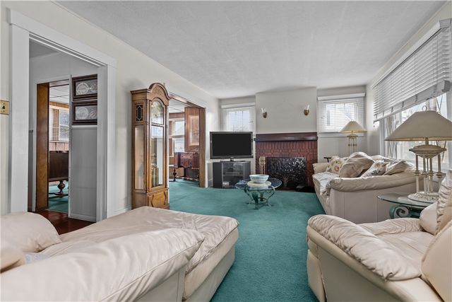 2416 Nicholson Rd, Franklin Park, PA 15143