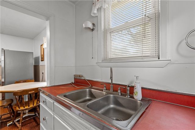 2416 Nicholson Rd, Franklin Park, PA 15143