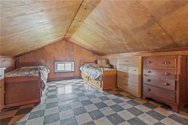 2416 Nicholson Rd, Franklin Park, PA 15143