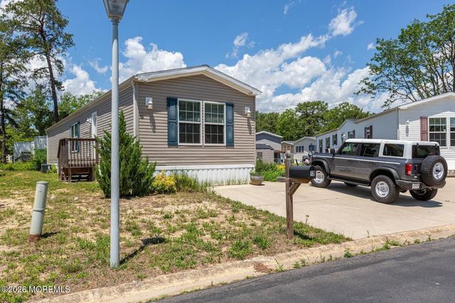 12 Rabbit Court, Whiting, NJ 08759