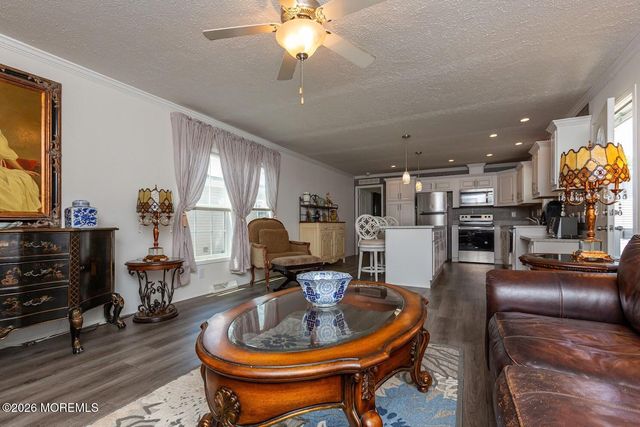 12 Rabbit Court, Whiting, NJ 08759
