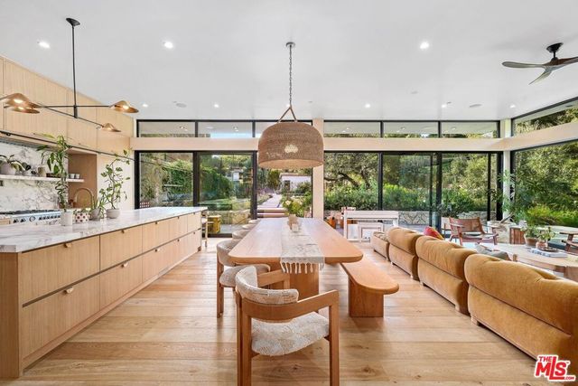 1418 Bonnell Drive, Topanga, CA 90290