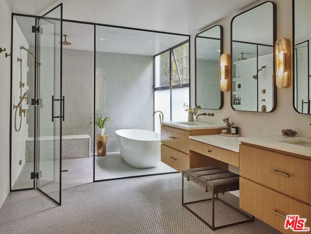 1418 Bonnell Drive, Topanga, CA 90290