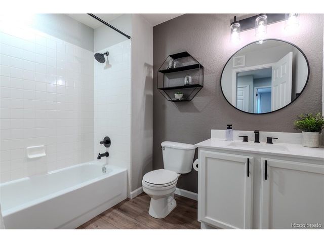 4271 S Blackhawk Cir 2C, Aurora, CO 80014