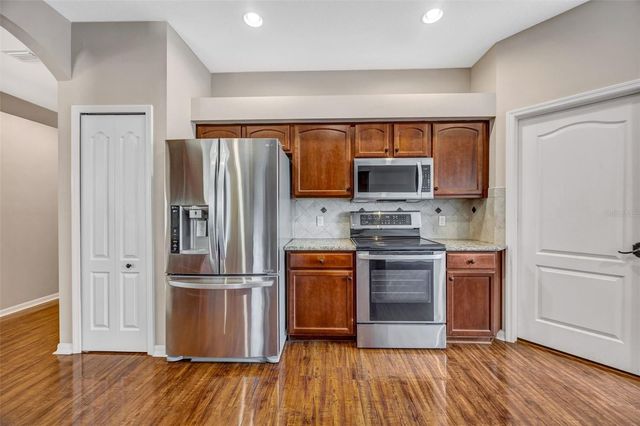 4017 WATERVILLE AVENUE, Wesley Chapel, FL 33543