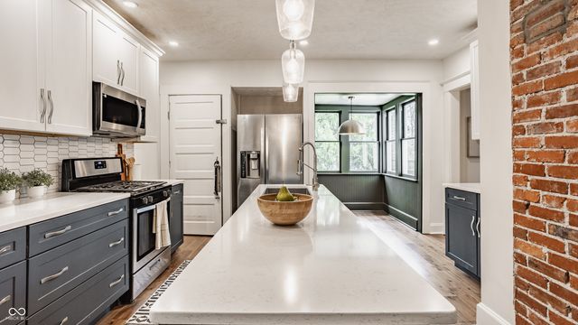 27 N Hawthorne Lane, Indianapolis, IN 46219