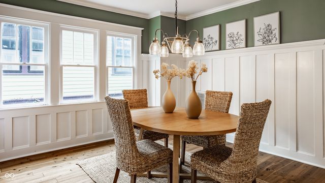 27 N Hawthorne Lane, Indianapolis, IN 46219