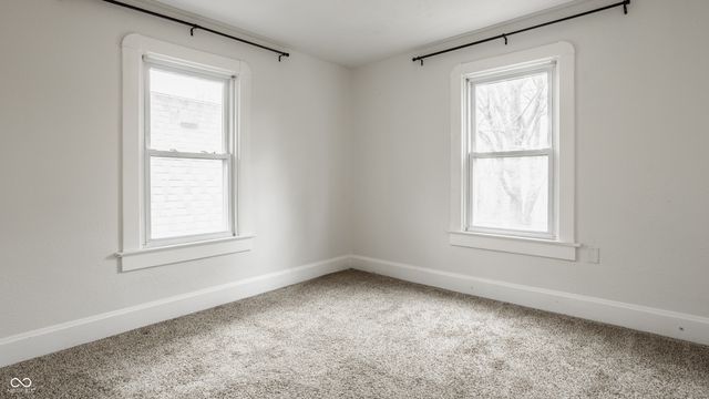 27 N Hawthorne Lane, Indianapolis, IN 46219