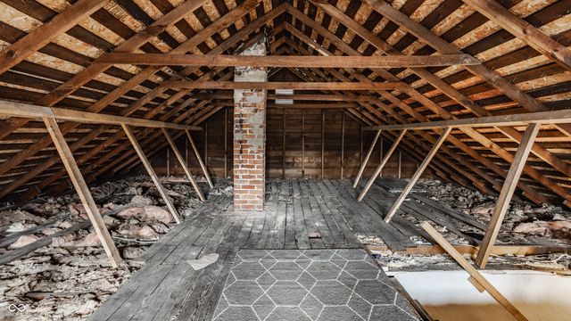 27 N Hawthorne Lane, Indianapolis, IN 46219