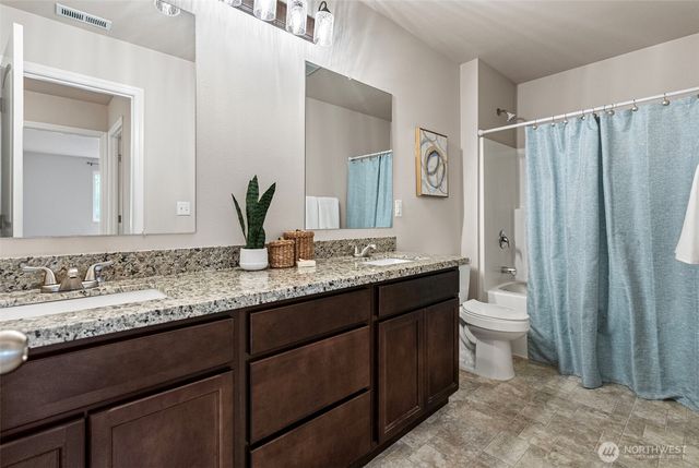 4244 SE Horsehead Way, Port Orchard, WA 98366