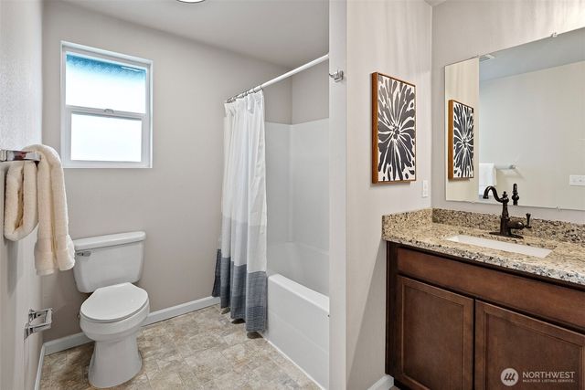 4244 SE Horsehead Way, Port Orchard, WA 98366