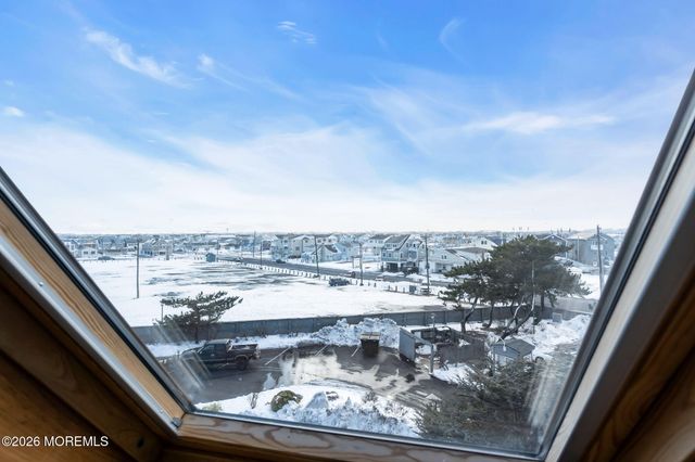 46 Harborhead Drive, Point Pleasant Beach, NJ 08742