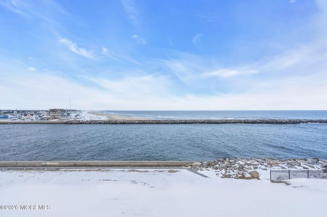 46 Harborhead Drive, Point Pleasant Beach, NJ 08742