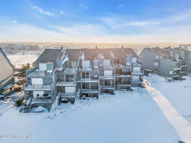 46 Harborhead Drive, Point Pleasant Beach, NJ 08742