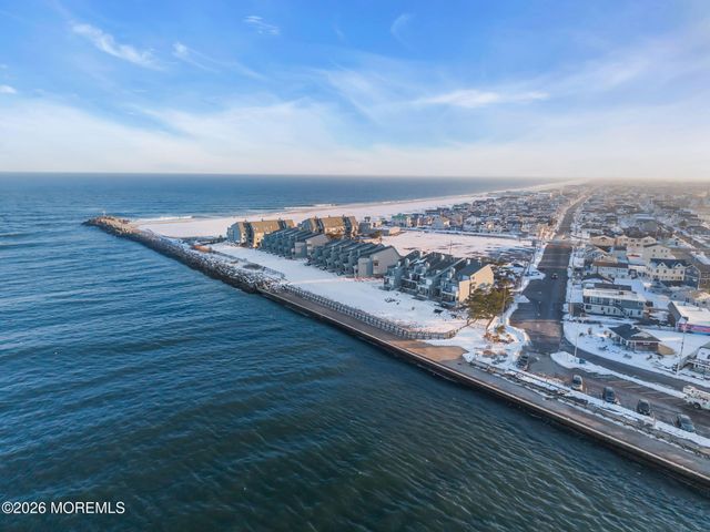 46 Harborhead Drive, Point Pleasant Beach, NJ 08742