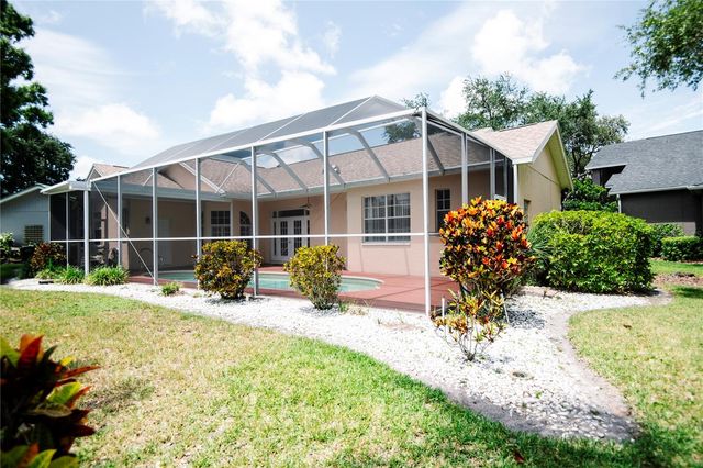 8390 MEADOW BROOK DRIVE E, Seminole, FL 33777