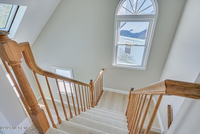 6 Twain Court, Freehold, NJ 07728