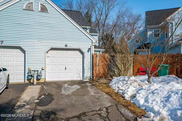 6 Twain Court, Freehold, NJ 07728