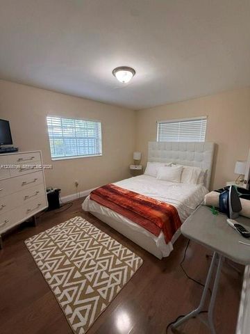 15435 SW 108th Court, Miami, FL 33157