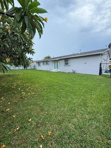 15435 SW 108th Court, Miami, FL 33157