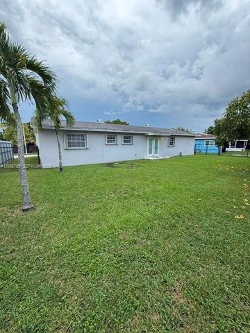 15435 SW 108th Court, Miami, FL 33157
