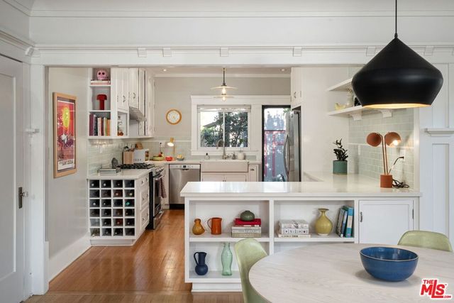 150 S Hobart Boulevard, Los Angeles, CA 90004