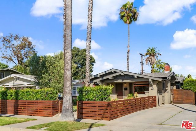 150 S Hobart Boulevard, Los Angeles, CA 90004