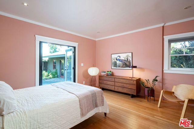 150 S Hobart Boulevard, Los Angeles, CA 90004