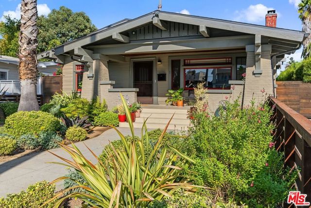 150 S Hobart Boulevard, Los Angeles, CA 90004
