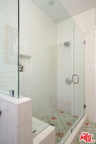 150 S Hobart Boulevard, Los Angeles, CA 90004