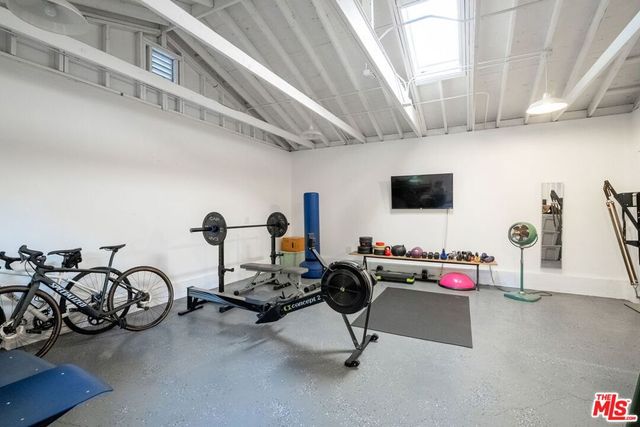 150 S Hobart Boulevard, Los Angeles, CA 90004