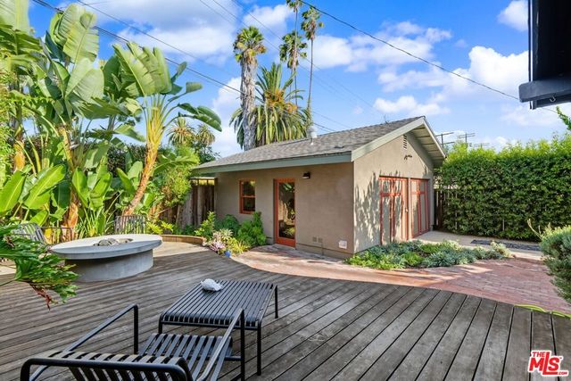 150 S Hobart Boulevard, Los Angeles, CA 90004