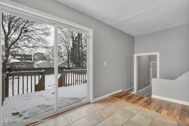 2418 Forest Avenue, Lansing, MI 48910