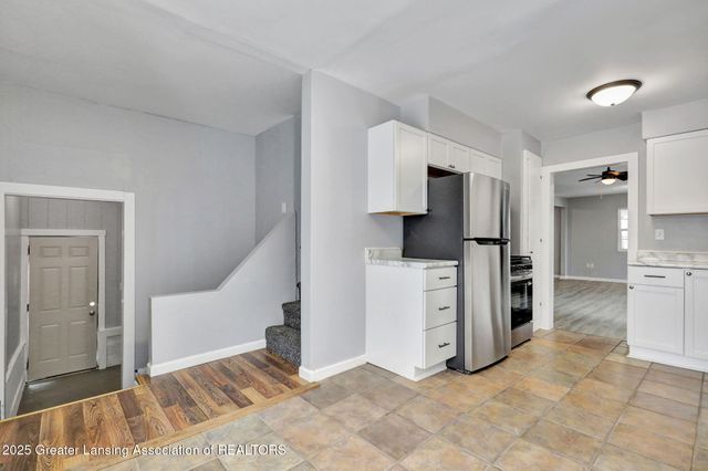 2418 Forest Avenue, Lansing, MI 48910