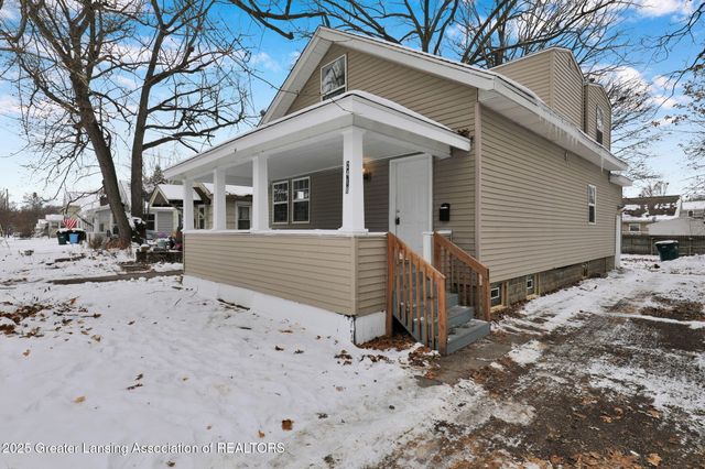 2418 Forest Avenue, Lansing, MI 48910