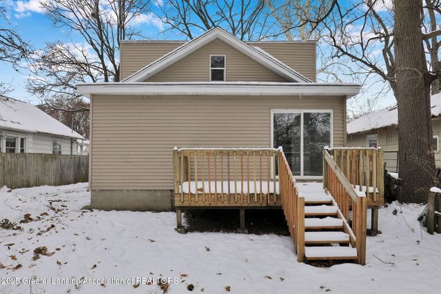 2418 Forest Avenue, Lansing, MI 48910