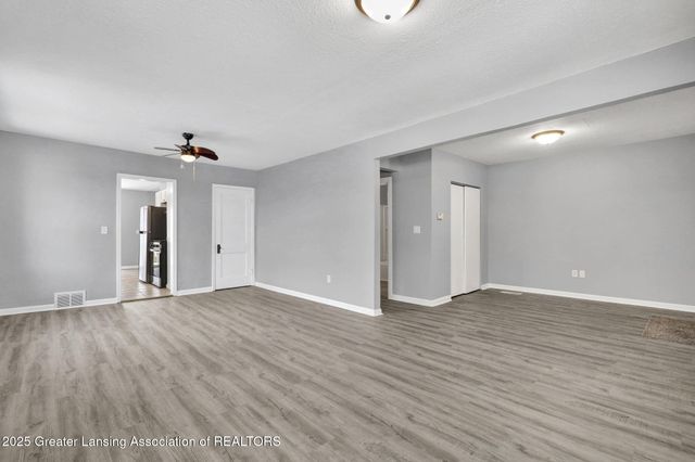 2418 Forest Avenue, Lansing, MI 48910