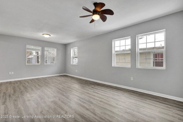 2418 Forest Avenue, Lansing, MI 48910