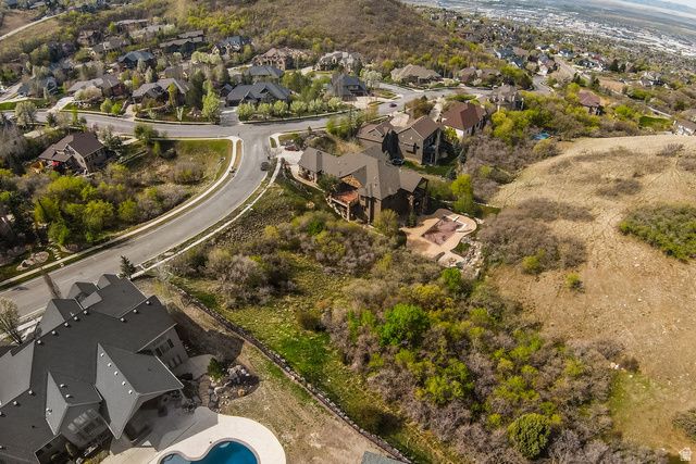 367 E HIDDEN LAKE DR, Bountiful, UT 84010