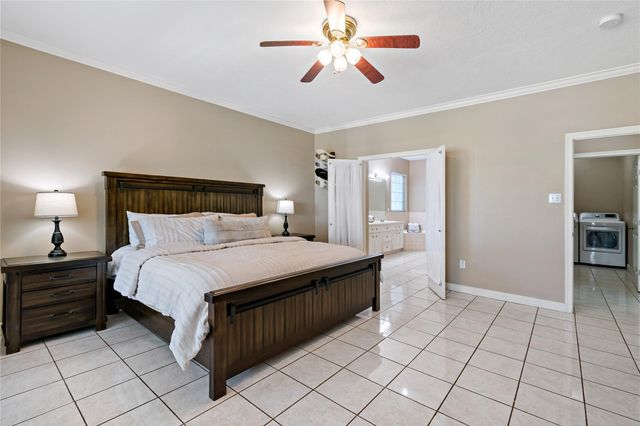 5631 Brookfield Drive, Houston, TX 77085